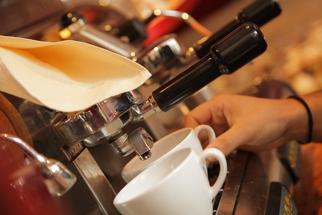 Espressozubereitung an einer Siebträgermaschine